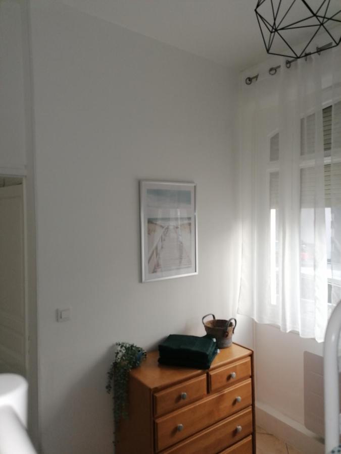 Appartement Hyper Centre à 250 M De La *